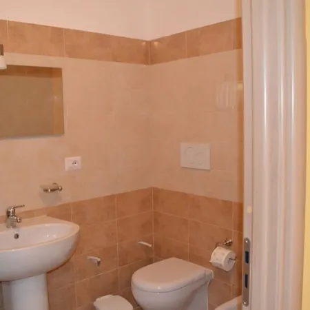 100 Metri Dal Mare 3*