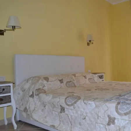 100 Metri Dal Mare 3*